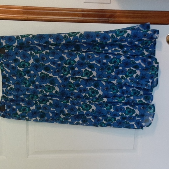 EUC Laura Scott Skirt - Picture 2 of 4